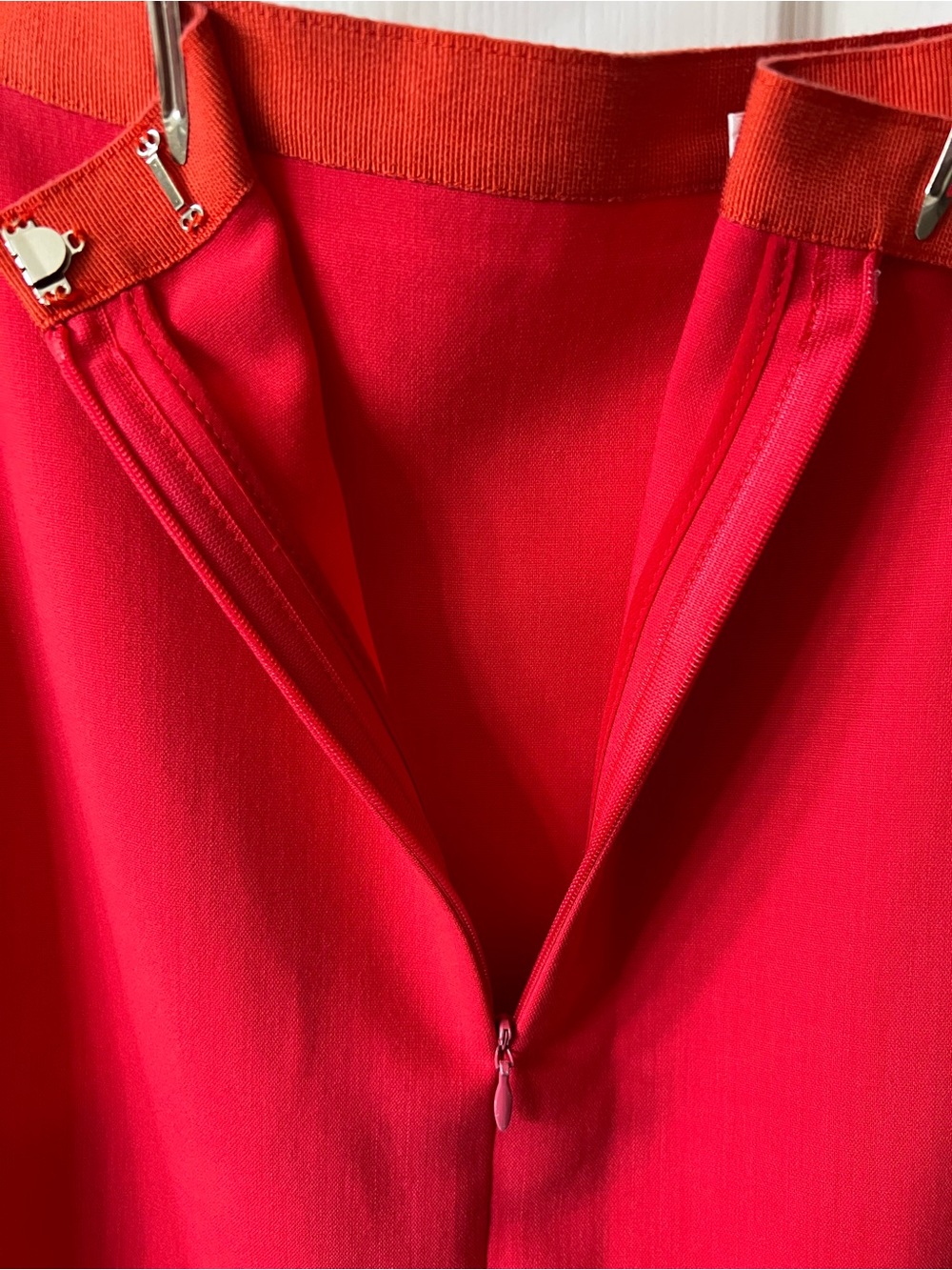 Oscar de la Renta Vibrant Hot Pink/Red Orange Pencil Skirt, size 8 - Picture 10 of 10